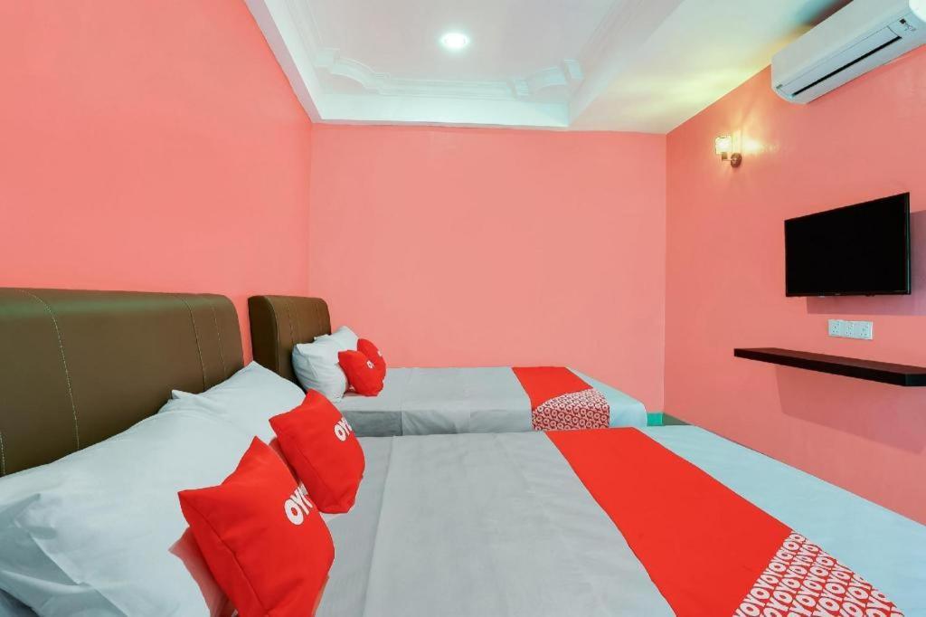 Oyo 89387 Sun Keerana Hotel Klang Esterno foto